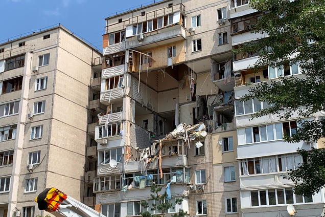 Вибух будинку на Позняках пошкодив 40 і зруйнував 16 квартир