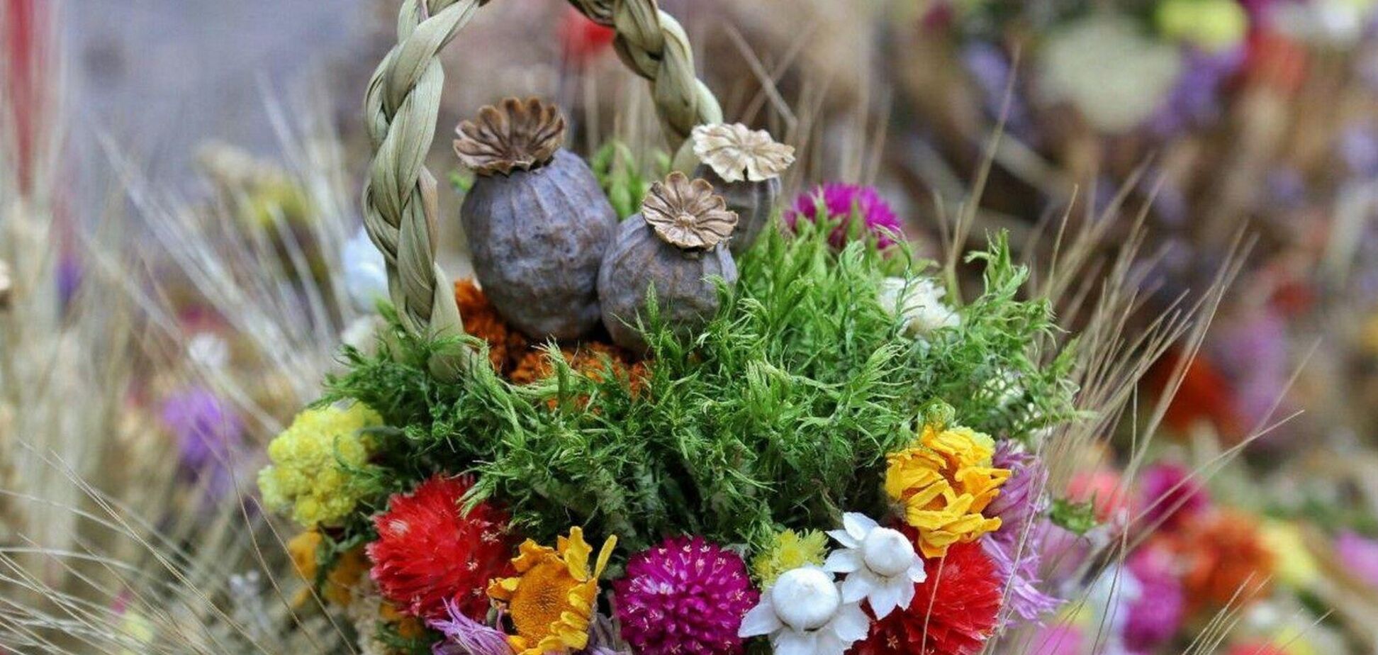 Маковея 2020 в Україні: що святити в церкві і як зібрати букет 'маковійчик'