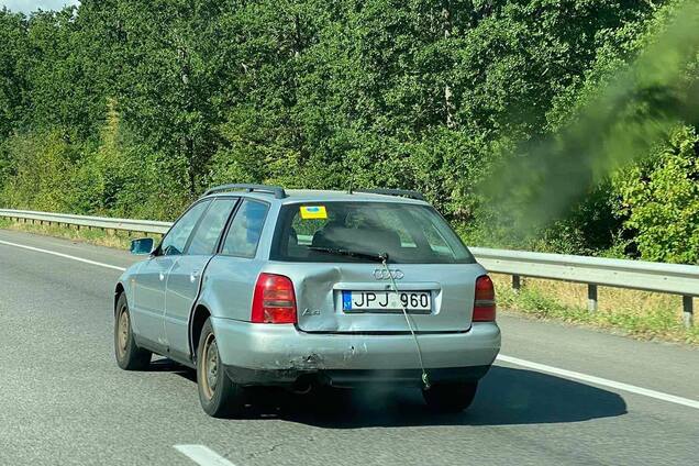 В сети обсуждают лайфхак по ремонту 'уставшего' авто на еврономерах