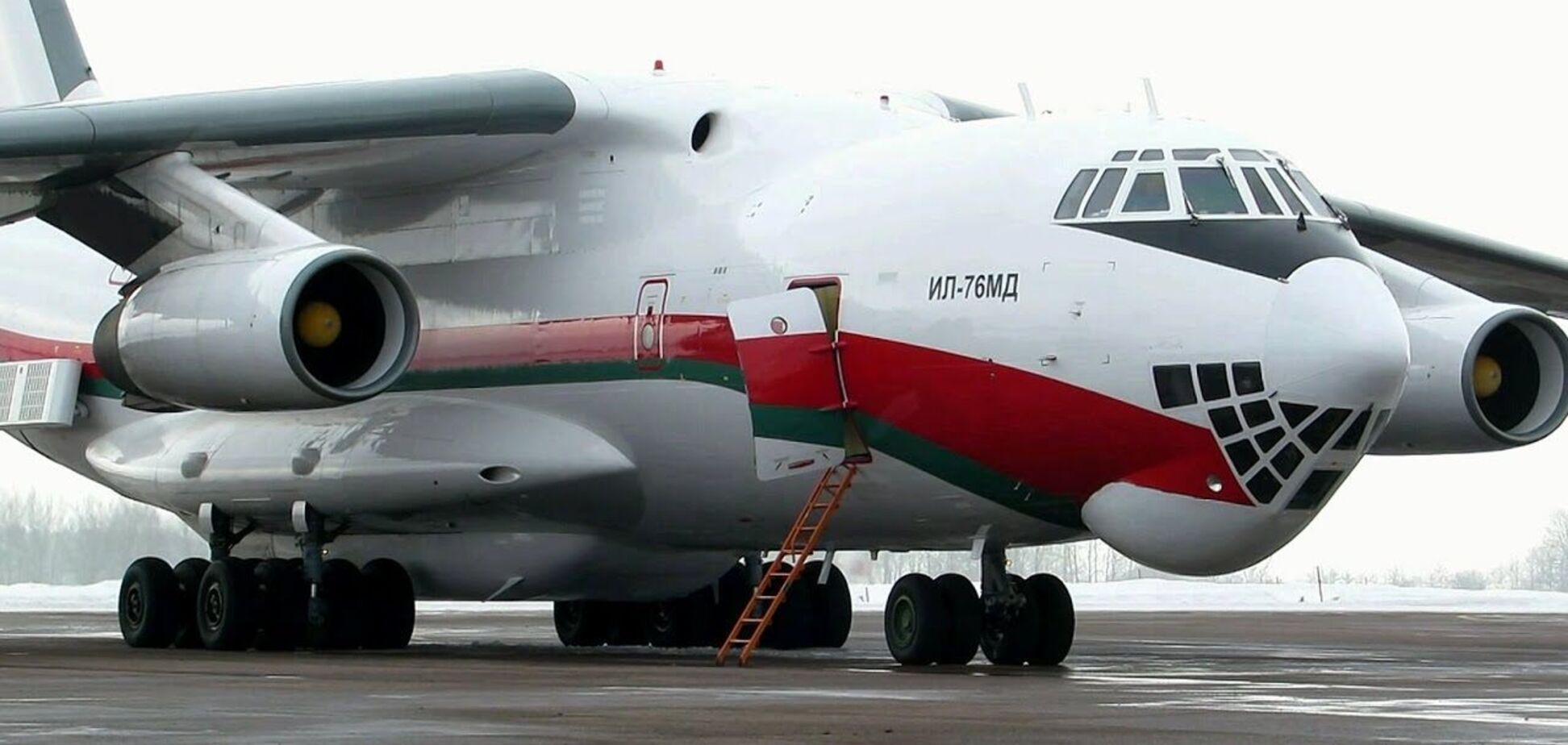 Военный транспортник Беларуси летал в Россию