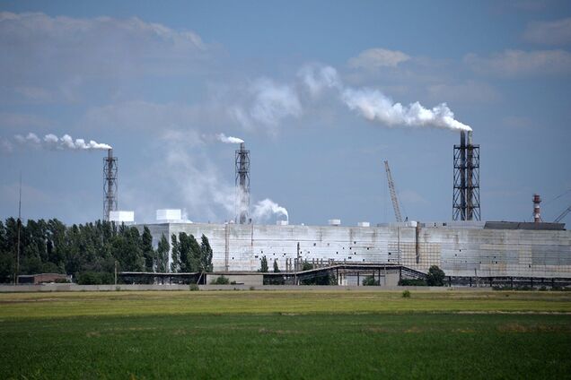 В Армянске на заводе 'Крымский титан' произошел выброс сернистого ангидрида