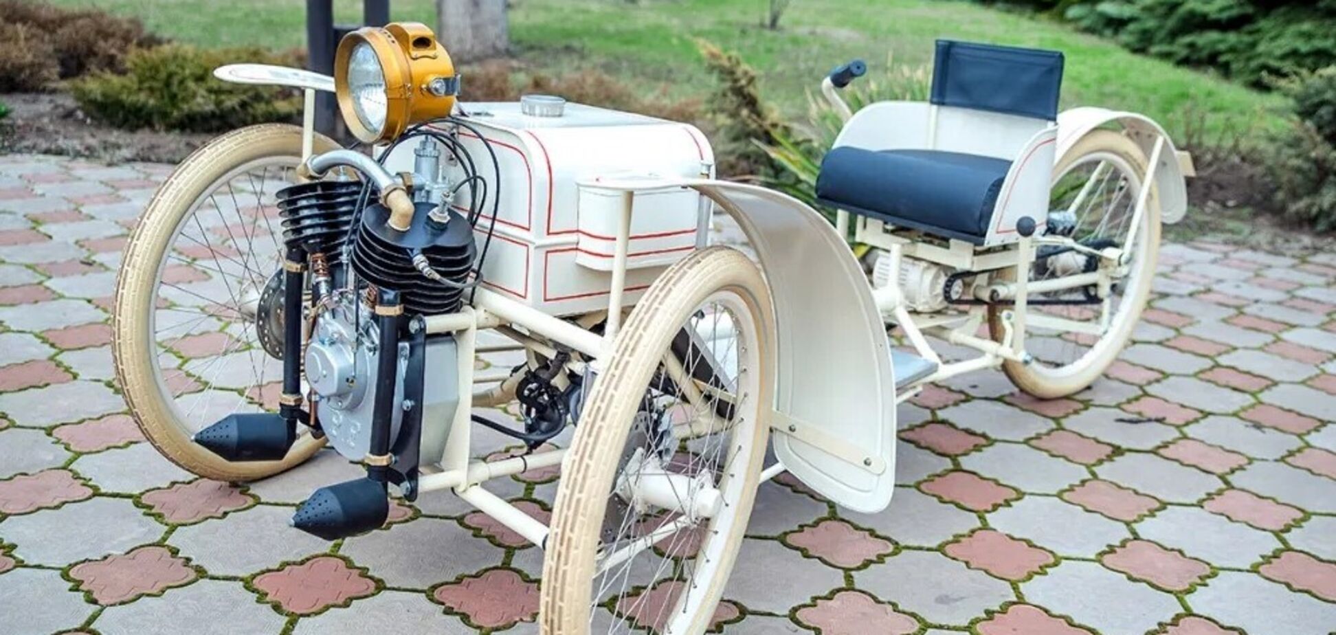 В Украине создали необычный электромобиль в ретро-стиле. Фото: firstgear.ua