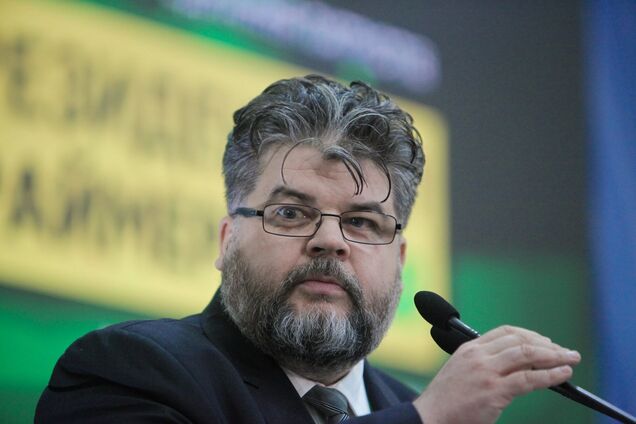 Яременко выступил за проведение местных выборов на Донбассе и в Крыму