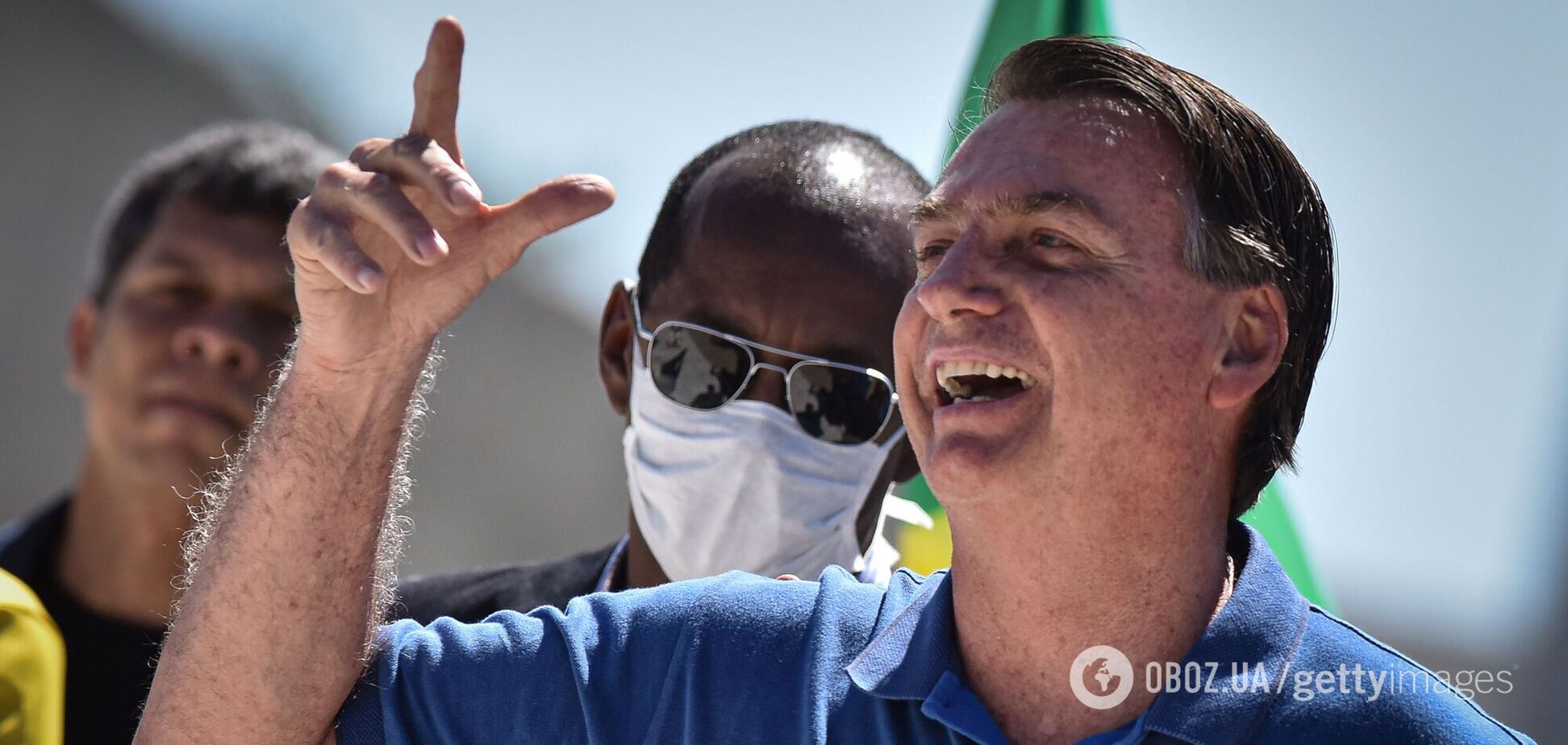 Президент Бразилии поднял на руки карлика, перепутав его с ребенком