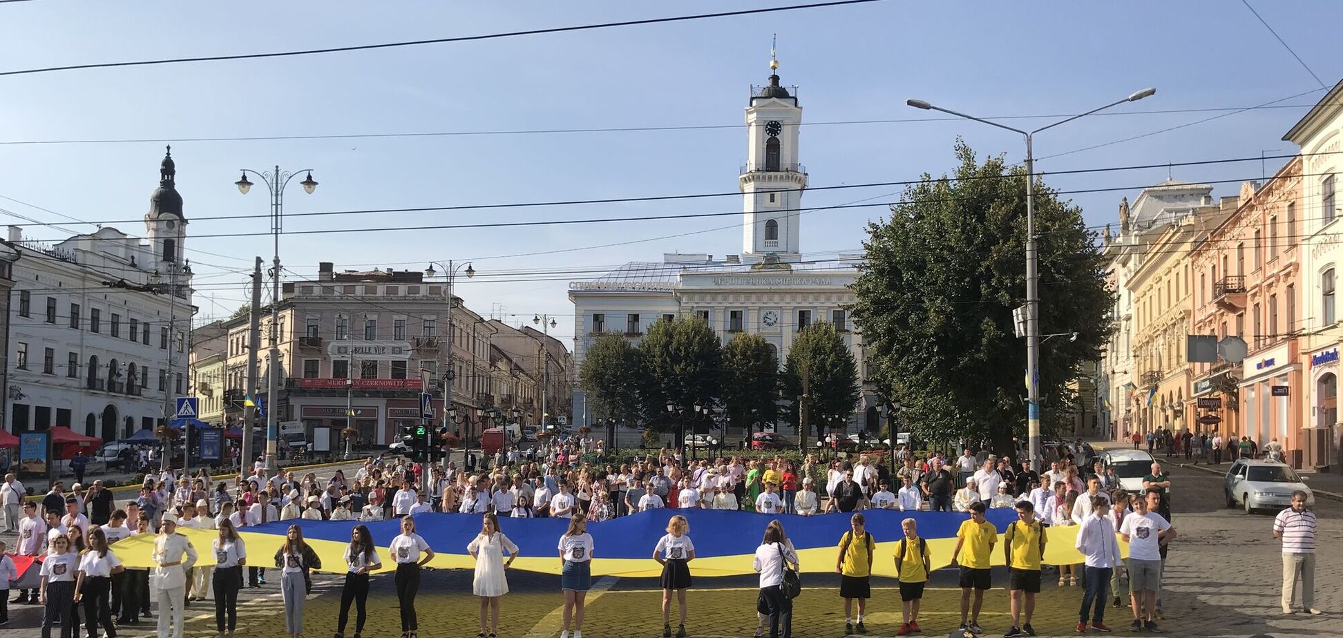 Из-за коронавируса в Черновцах отменили мероприятия ко Дню Независимости 