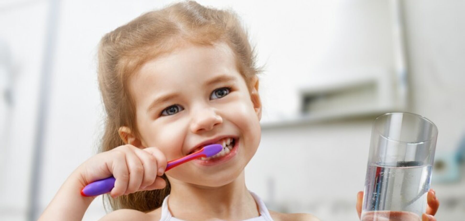 Озвучені прості правила, як зберегти зуби здоровими
