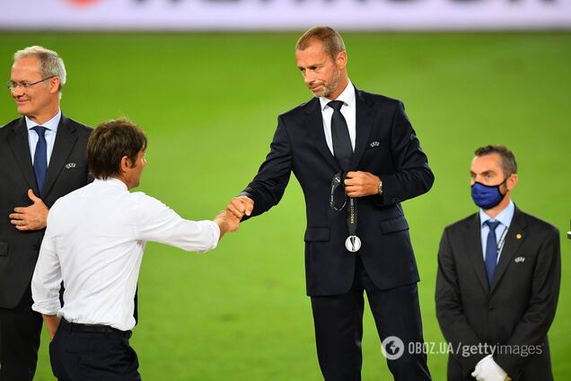 Александер Чеферин