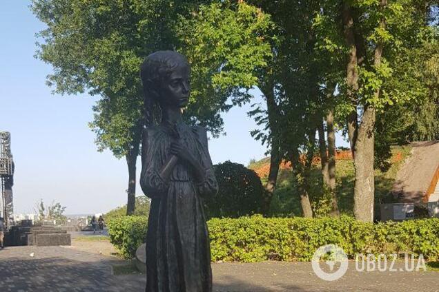 Акт вандалізму на Меморіалі Голодомору є наслідком політики влади