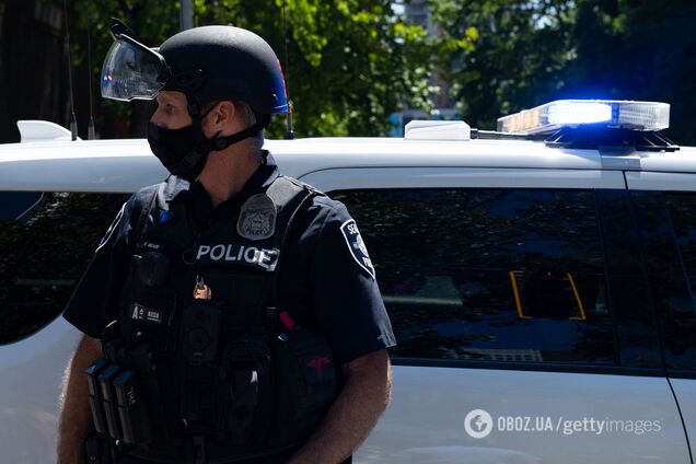 В США полицейские при задержании застрелили темнокожего американца