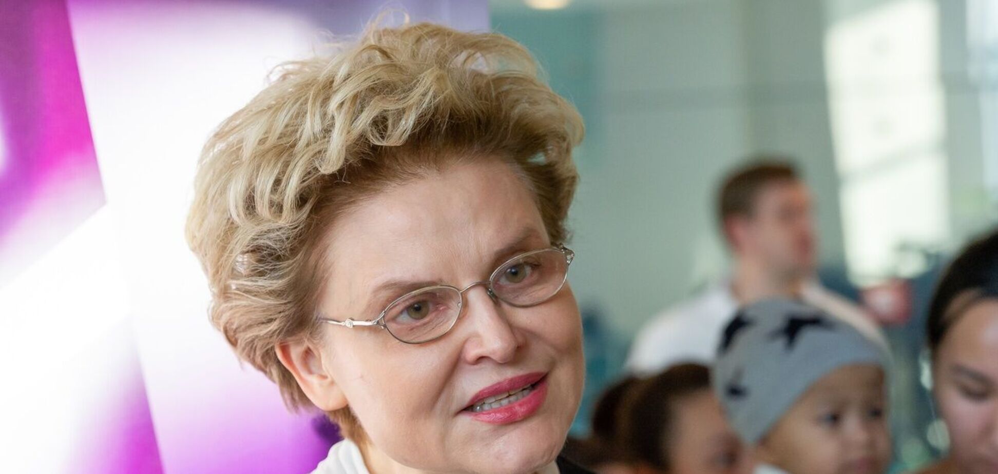 Елена Малышева стала бабушкой в третий раз