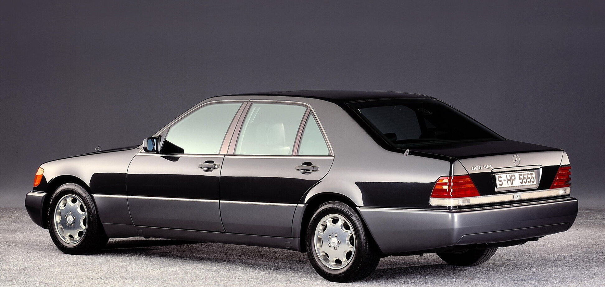 Німці розповіли про унікальний Mercedes W140 з мотором 8.0 W18