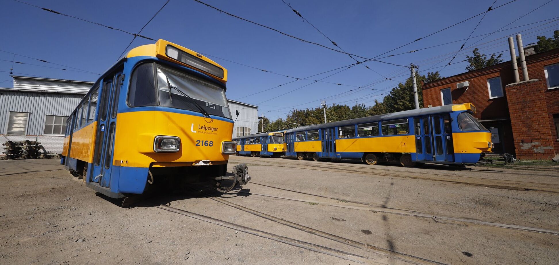 В Днепре заменяют устаревшие трамвайные вагоны на немецкие