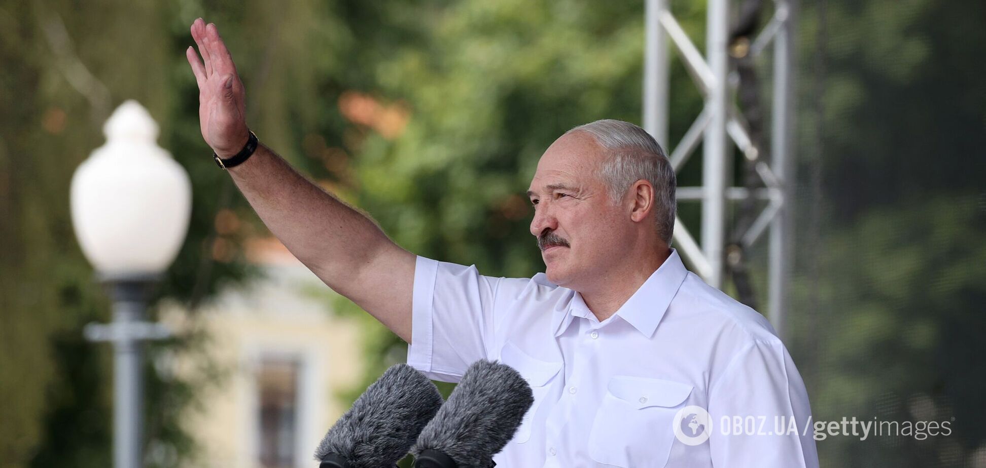 Олександр Лукашенко заявив, що студенти з мітингів мають захищати батьківщину