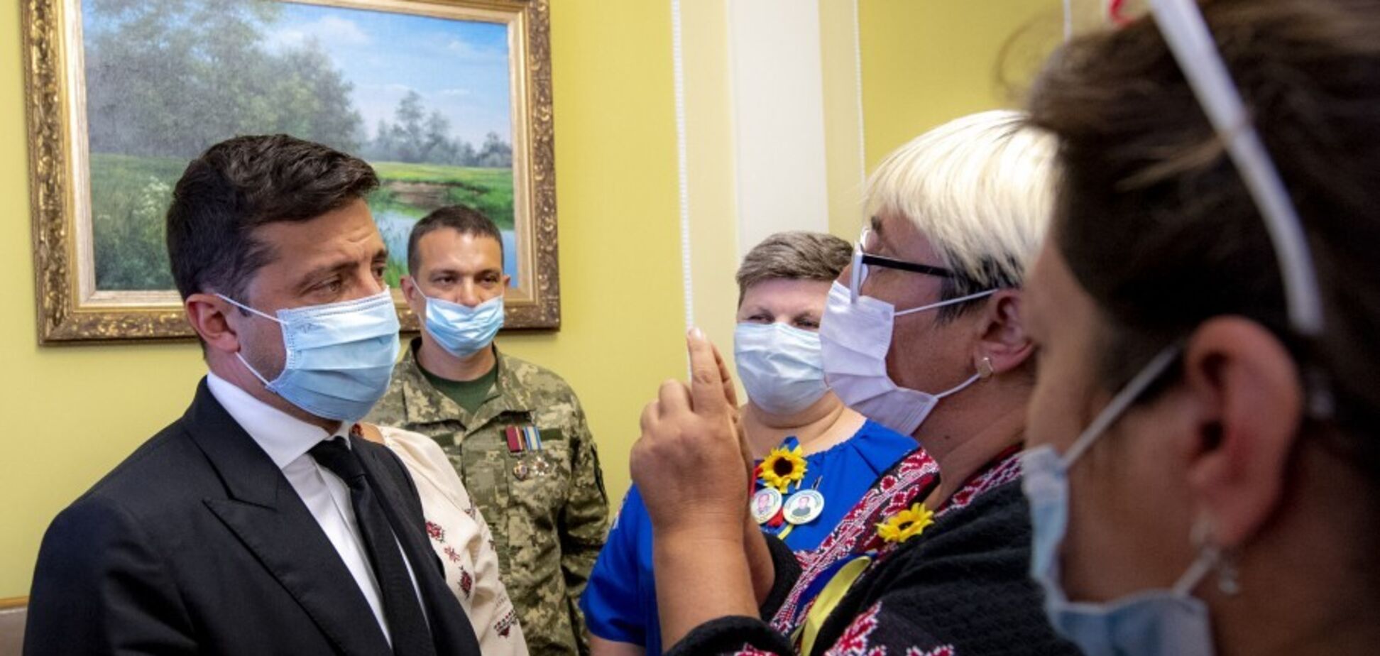 Зеленский – во время встречи с семьями погибших и пропавших защитников Украины: мы всех вернем