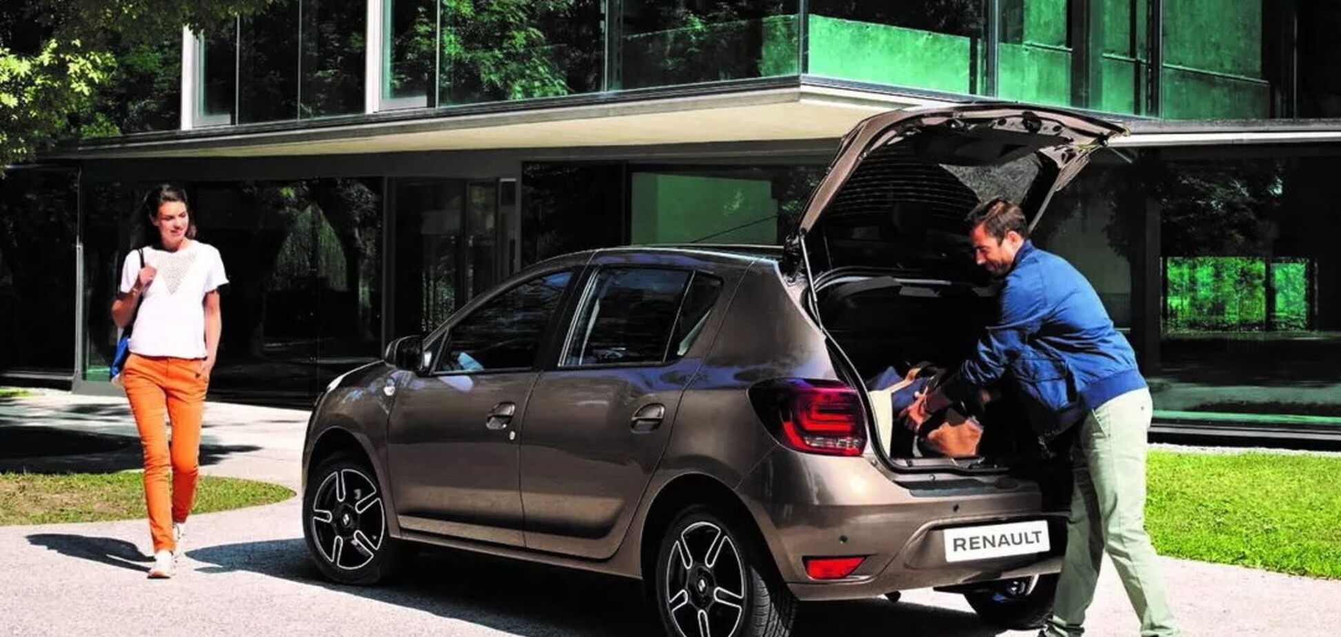 В июле украинцы активно инвестировали в новые авто