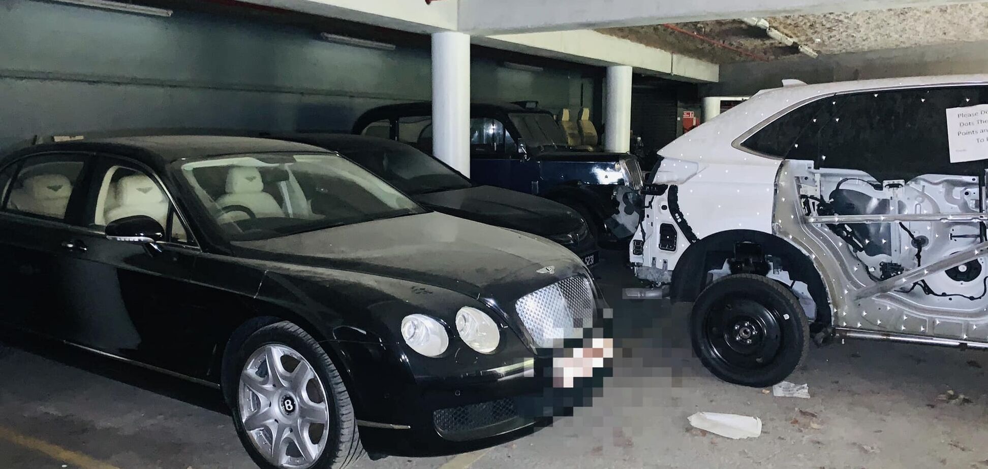 На покинутому заводі знайшли Bentley і ще кілька авто