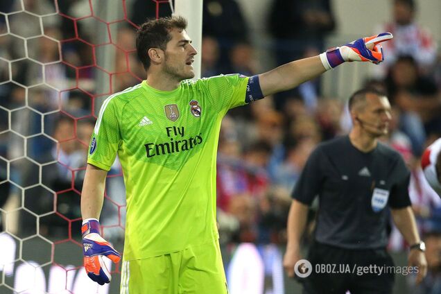 Икер Касильяс