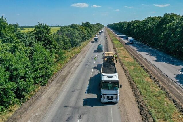 На трассе, связывающей Днепр с Кривым Рогом, стартовало 'Велике будівництво'