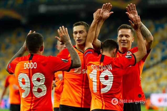 'Шахтер' празднует гол в ворота 'Вольфсбурга'