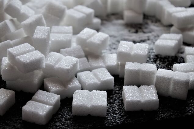 У надлишку цукор може привести до набору ваги