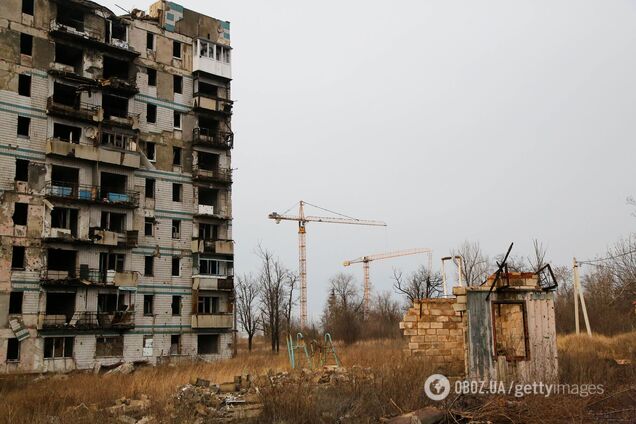 У Зеленского назвали сумму, необходимую на восстановление Донбасса