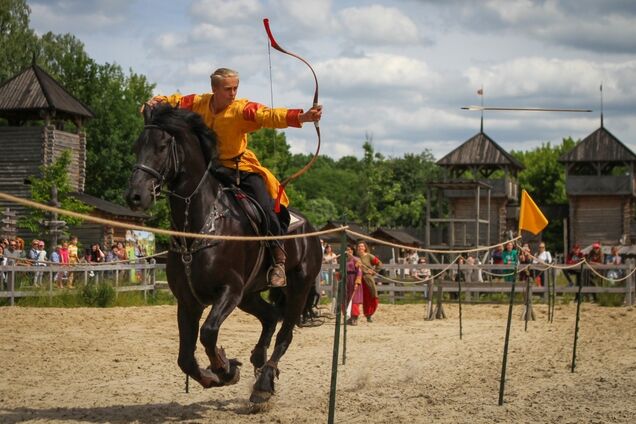 На Київщині пройде турнір кінних лучників