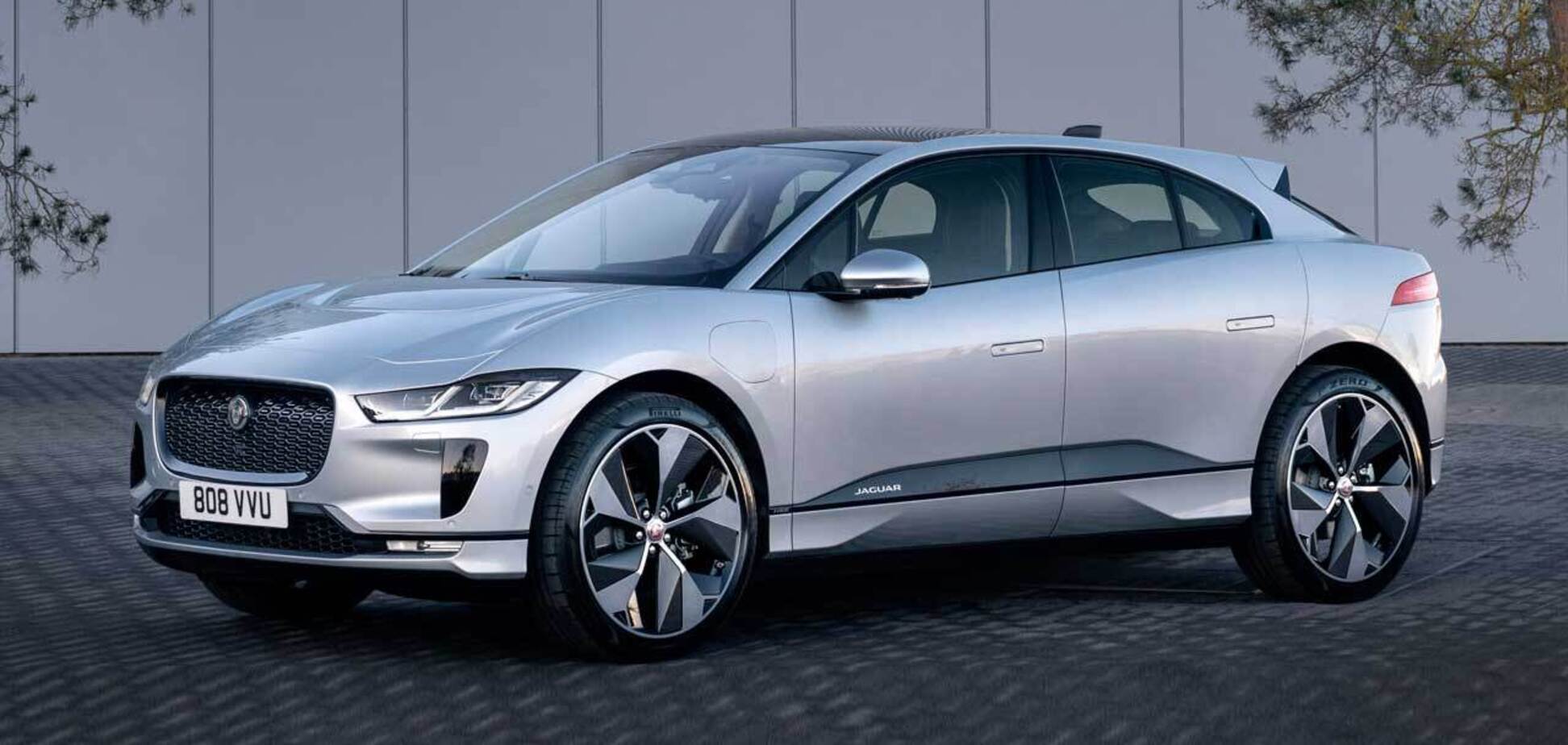 Jaguar представив електричний кросовер 'для бідних'
