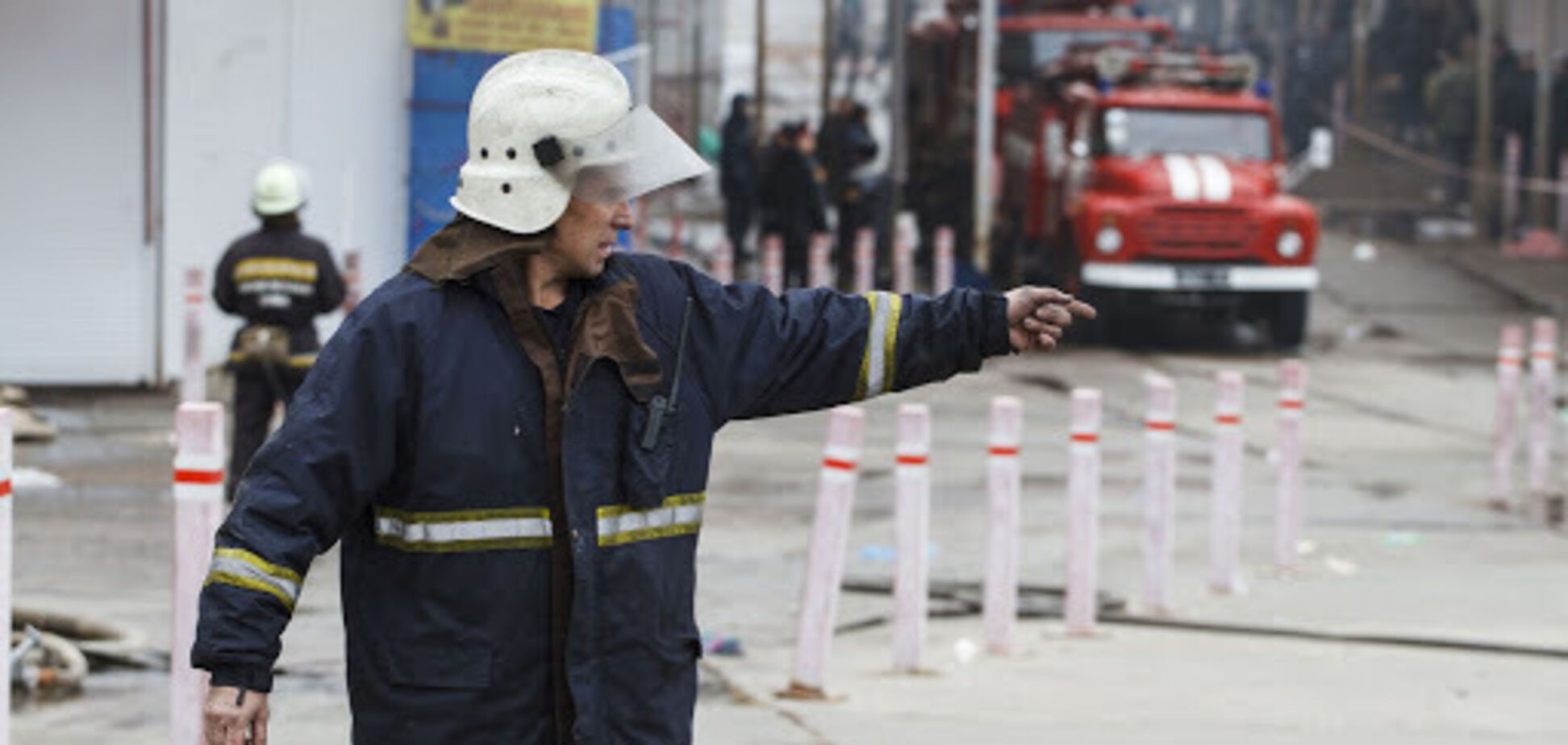 Пожарные ликвидировали возгорание автобуса на трассе под Киевом