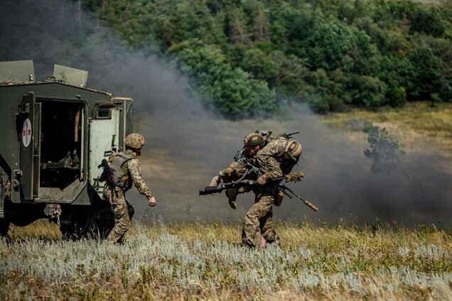 На Донбассе получили ранения военные ВСУ