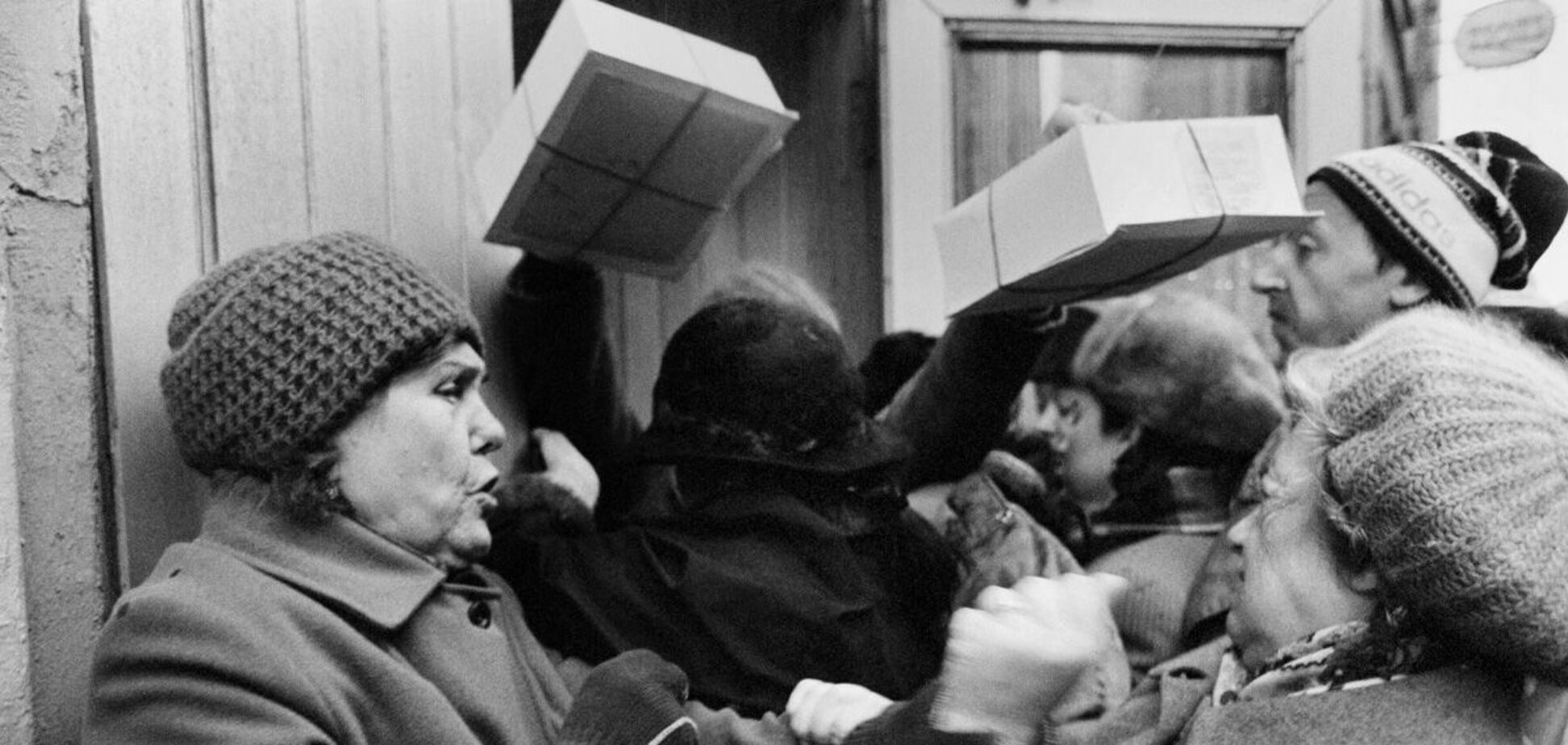 Первые трудовые книжки в СССР появились 80 лет назад: кому выдавали и какими были