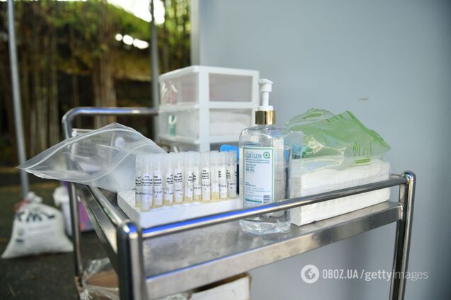 Тест на коронавірус в Україні: скільки коштує, де здати й за яких симптомів