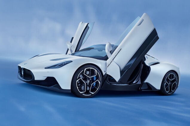 Maserati презентовала совершенно новый спорткар MC20