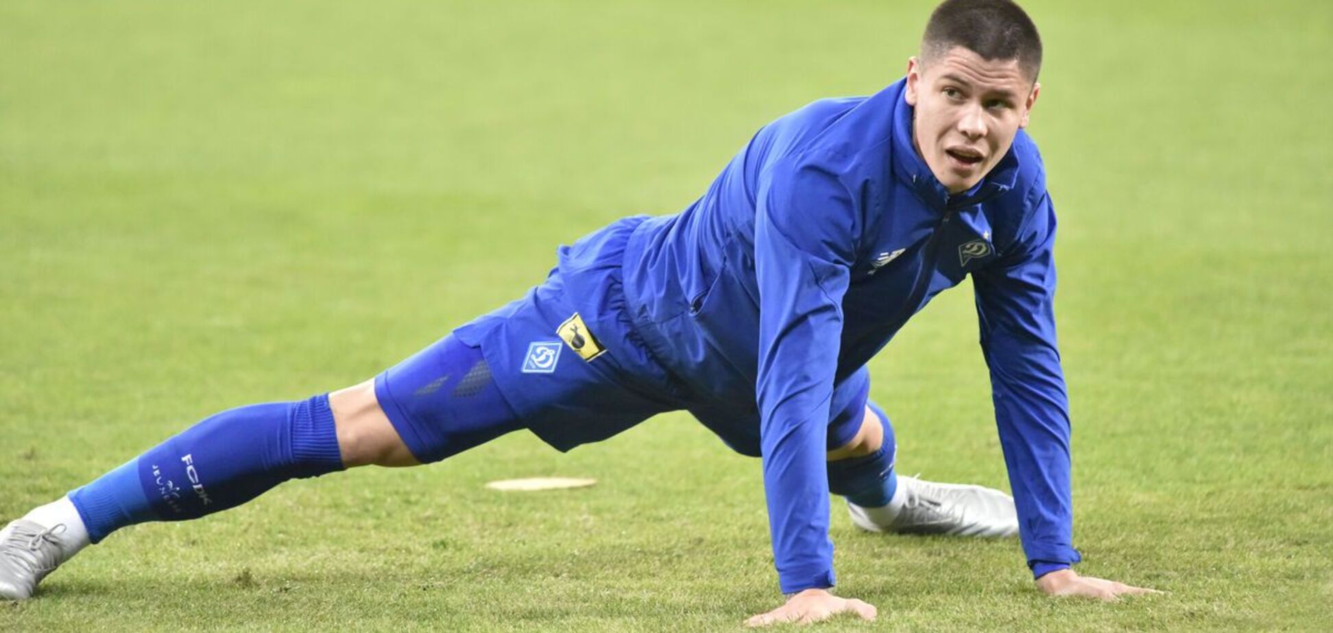 Денис Попов