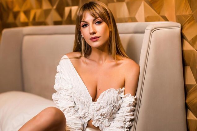 Никитюк порадовала фанатов пикантным фото без лифчика