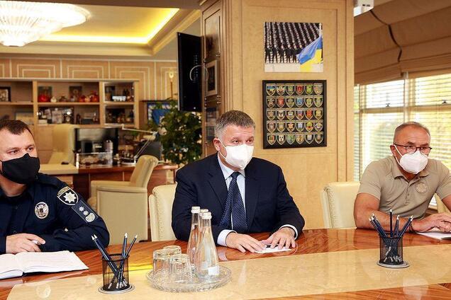 Аваков встретился с хасидами в Умани