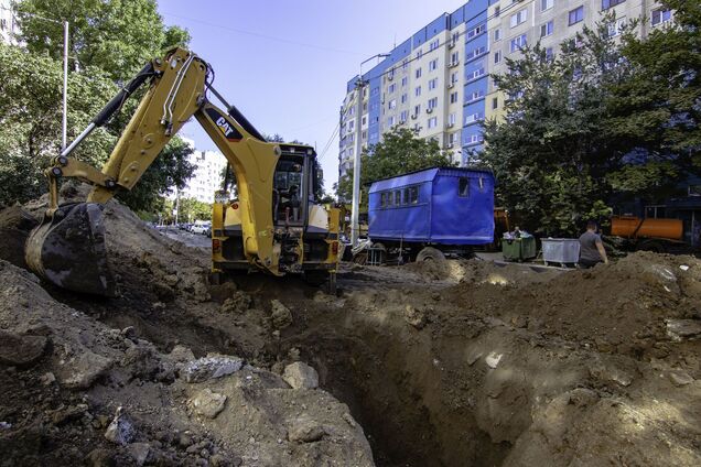 В Днепре на Мониторной завершается строительство ливневой канализации