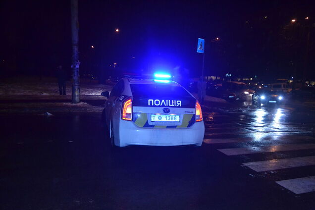 Полиция расследует ДТП в Киеве с мотоциклистом