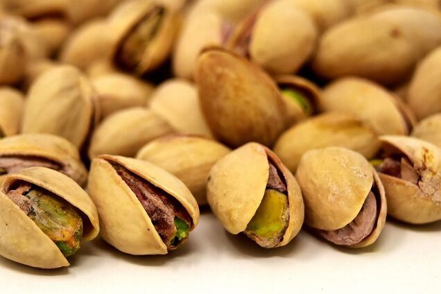 Участники эксперимента ели более 40 граммов фисташек без добавок каждый день