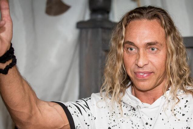 Тарзан зізнався в зраді своїй дружині