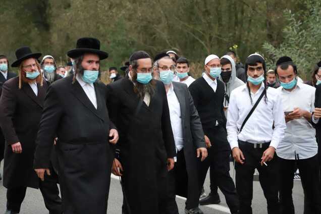 Паломники не оставляют попыток попасть на территорию Украины