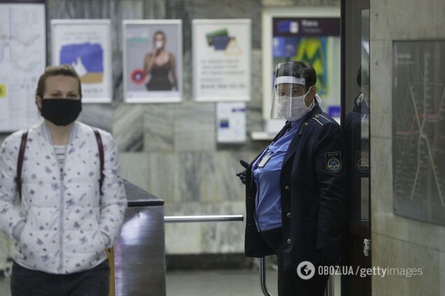 У метро Києва встановлять нові турнікети: список станцій