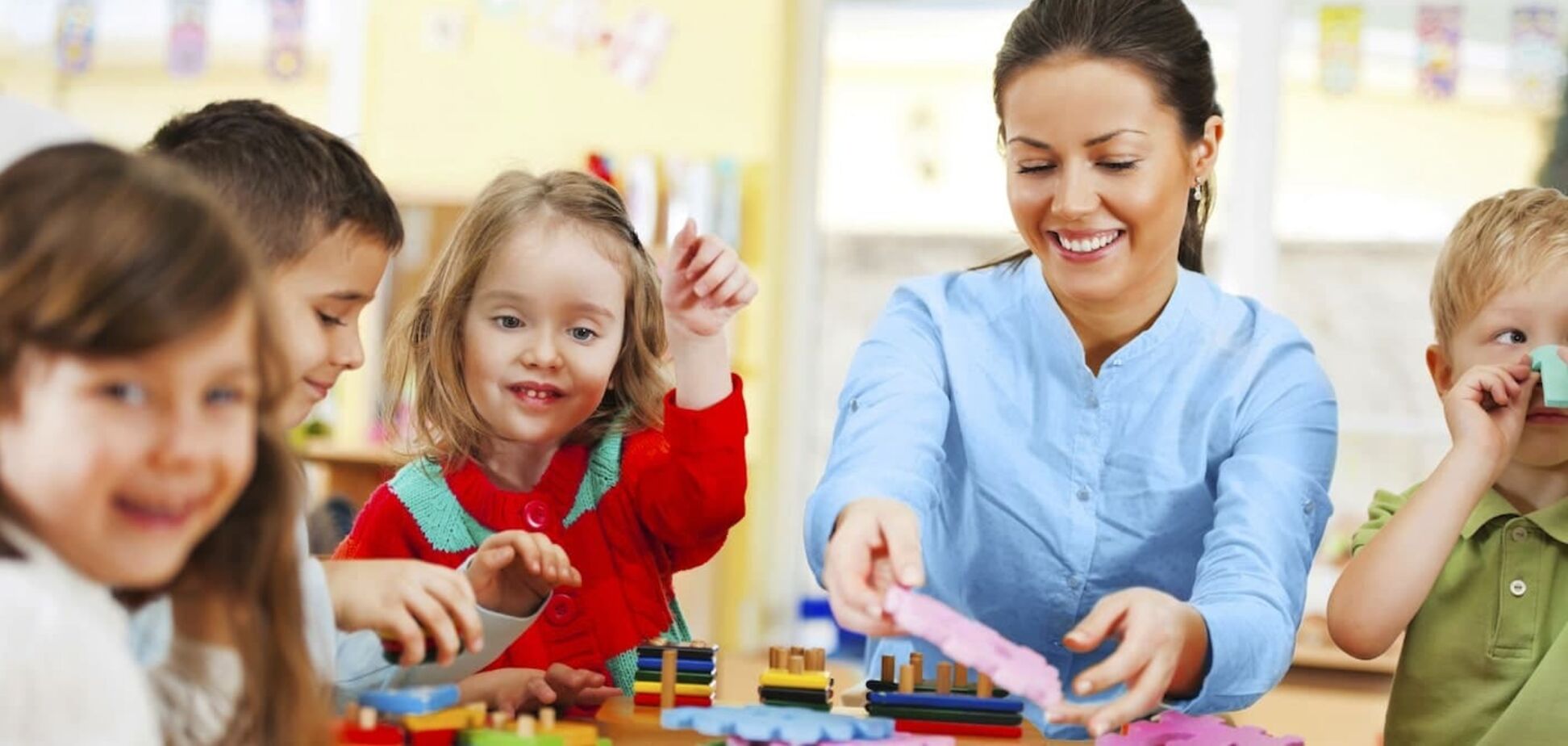 В День воспитателя поздравляют всех работников дошкольных образовательных учреждений