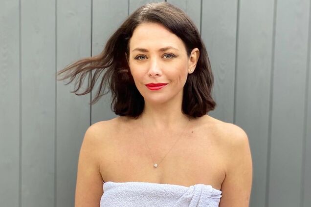 46-летняя российская актриса Волкова показала фигуру в купальнике. Фото