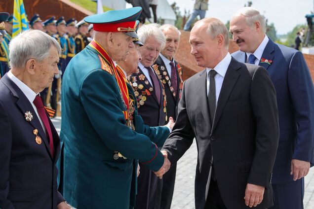 Лукашенко нужна война