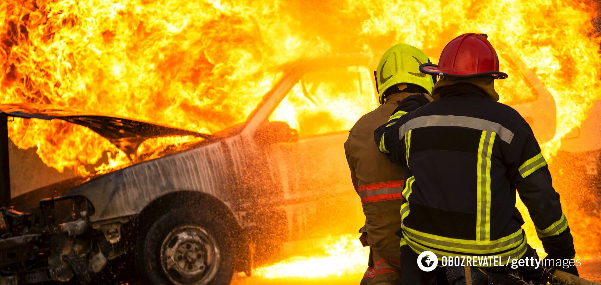 Слідчому поліції Києва вночі підпалили Lexus
