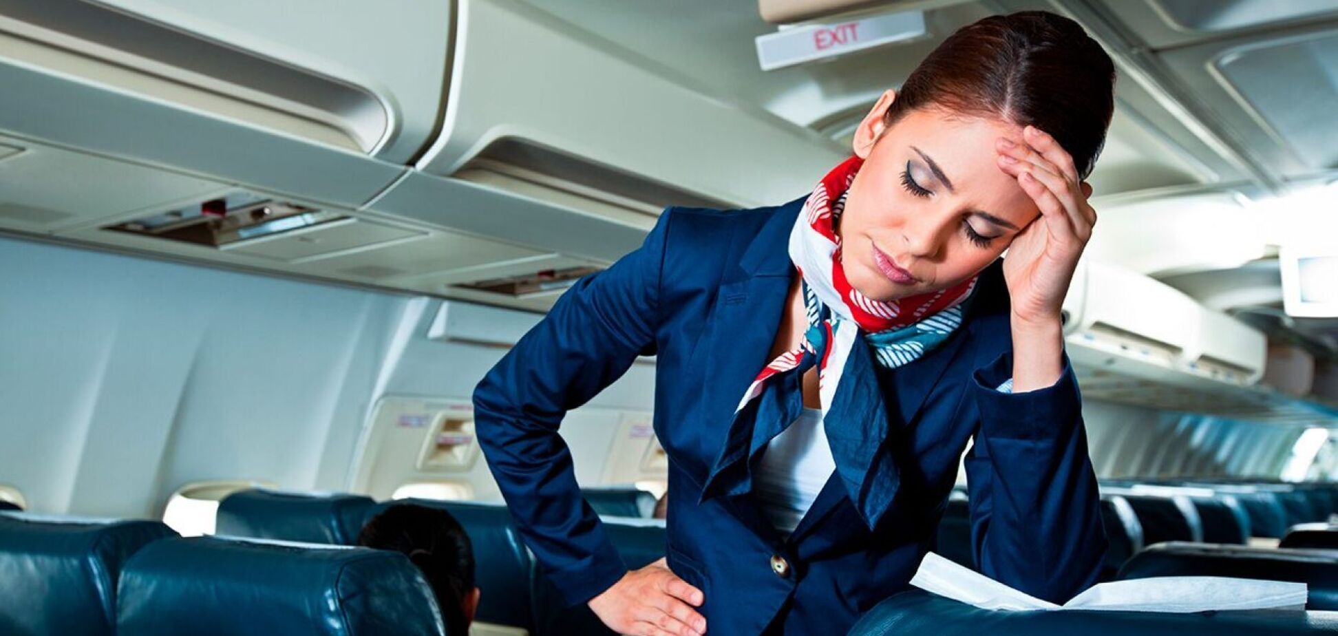 Стюардесса назвала самую раздражающую привычку пассажиров самолета