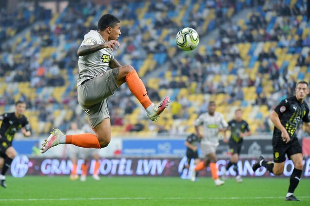 Шахтер - Рух