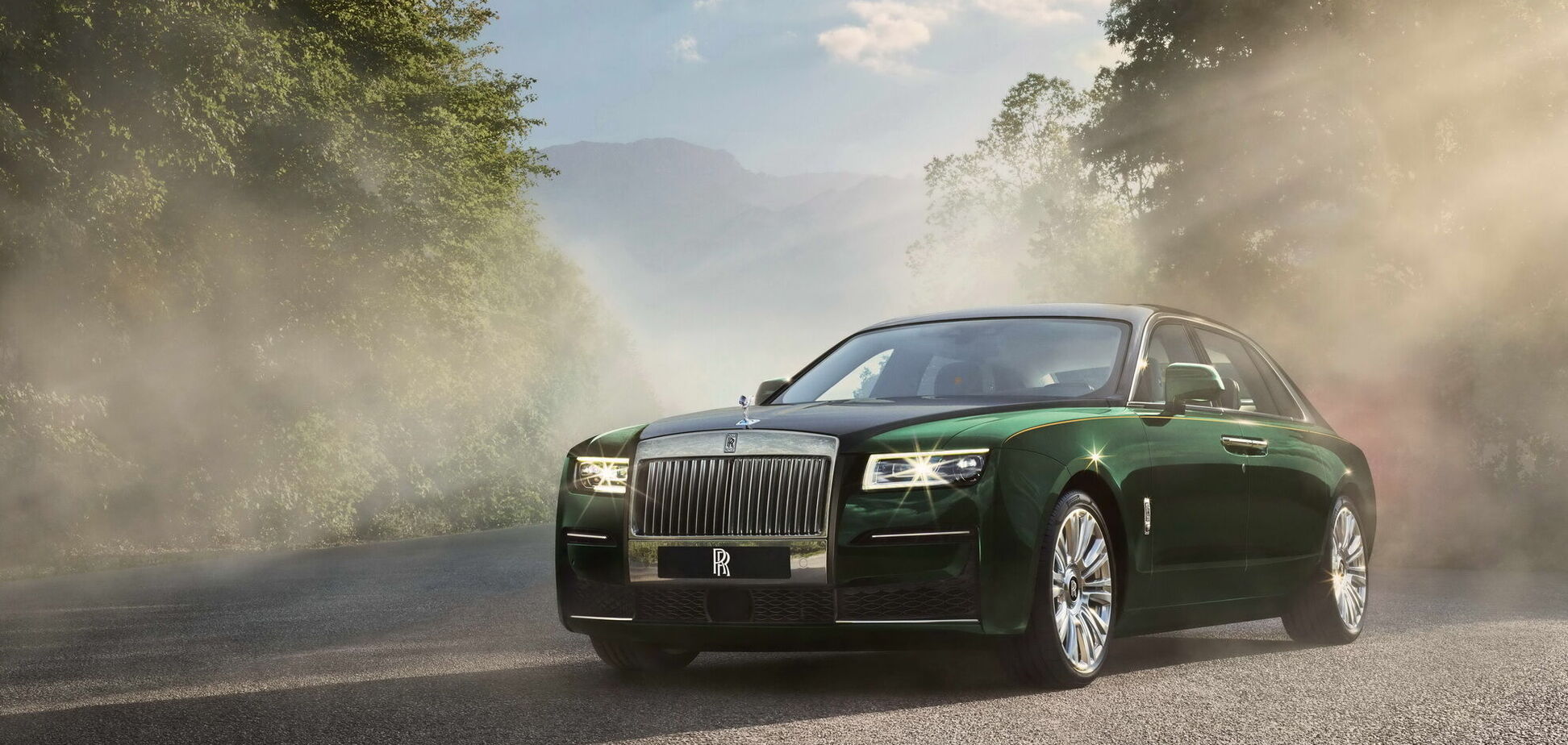 Rolls-Royce презентовал самый крупный Ghost