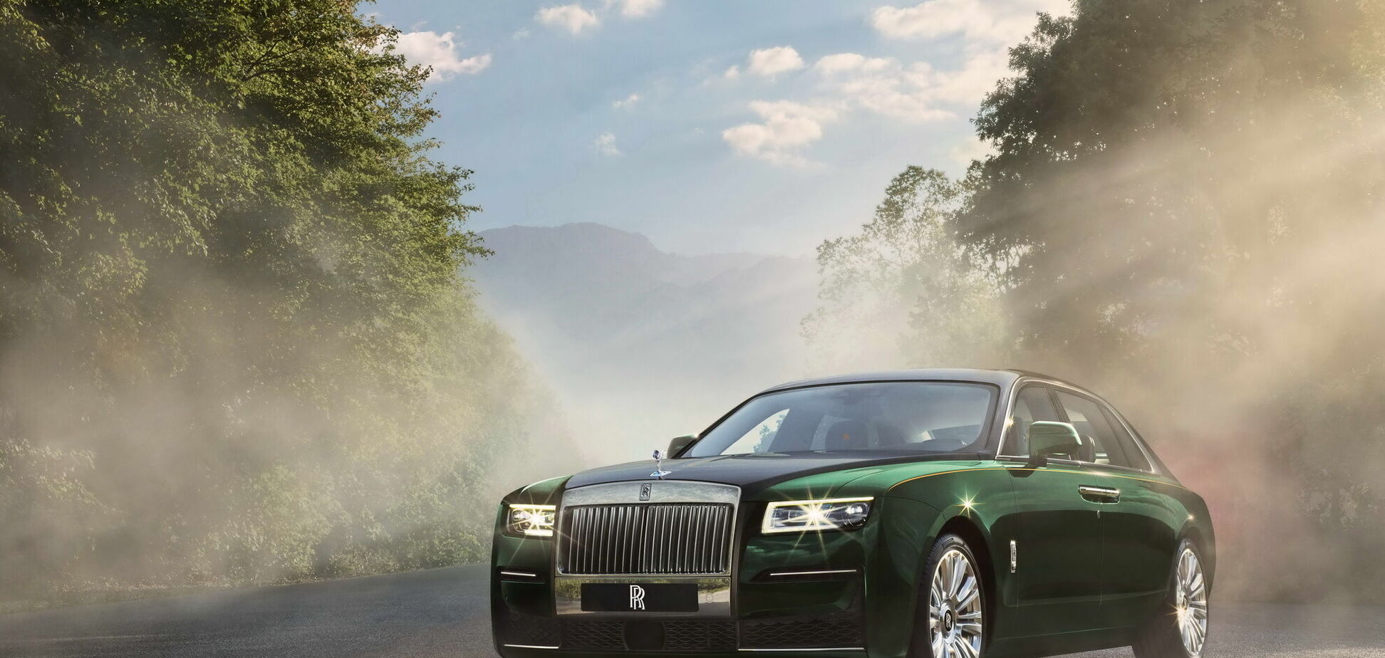 Rolls-Royce презентовал самый крупный Ghost