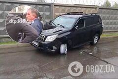 Водій Toyota Prado таранив машини, поки не втратив колесо